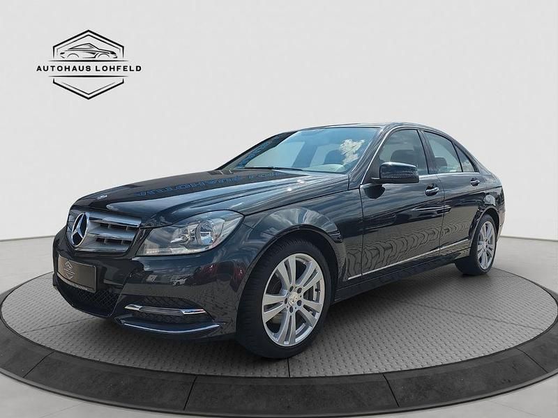 Schwarz Gebraucht 2012 Mercedes C200 Avantgarde Limousine | 11.400 € (Fairer Preis) - Bild 1/3