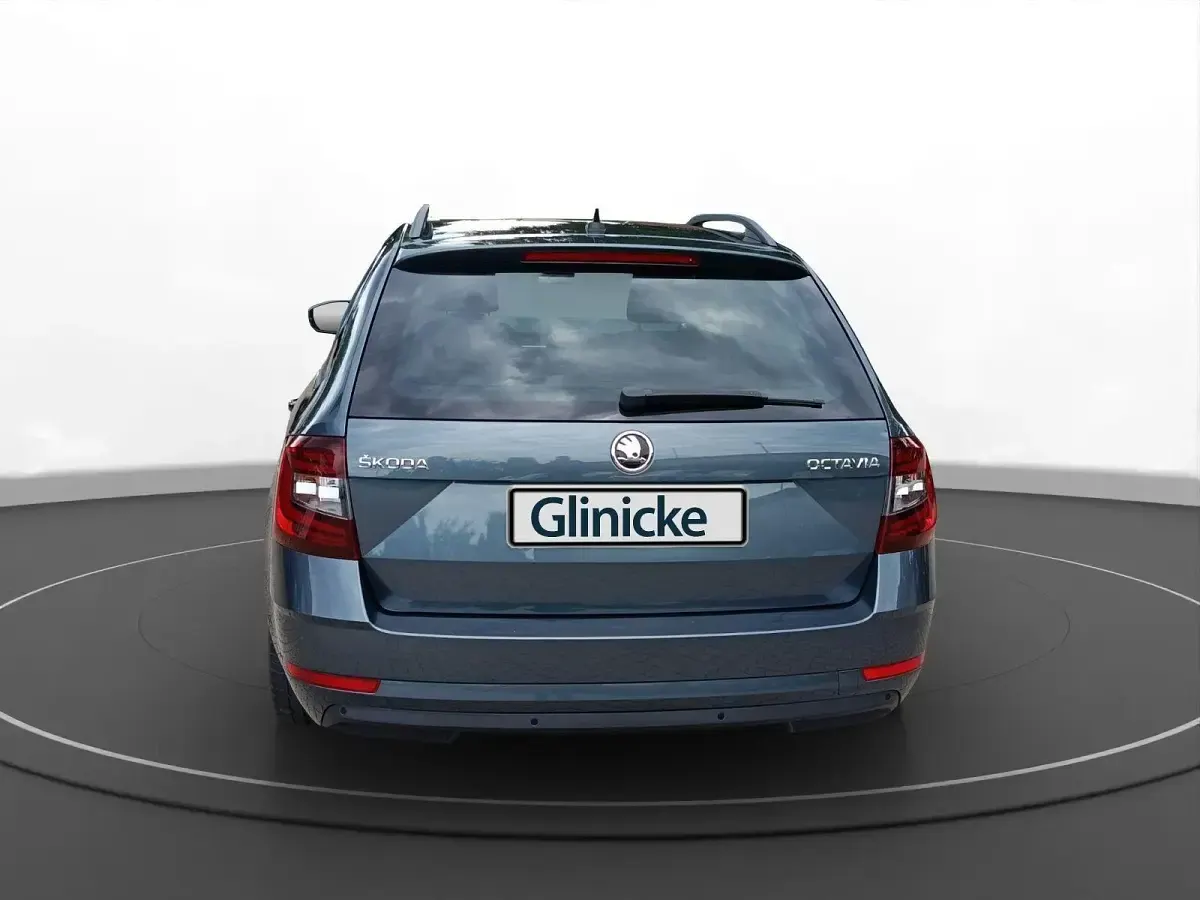 Gebraucht Skoda Octavia Soleil 150 PS (110 kW) 2020 Grau Kombi