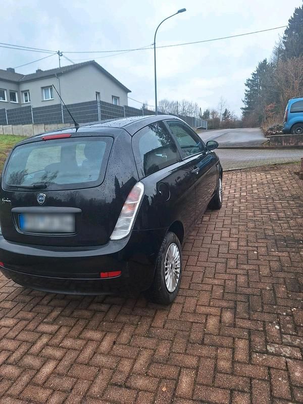 Gebraucht Lancia Ypsilon 60 PS (44 kW) 2009 Schwarz Kleinwagen