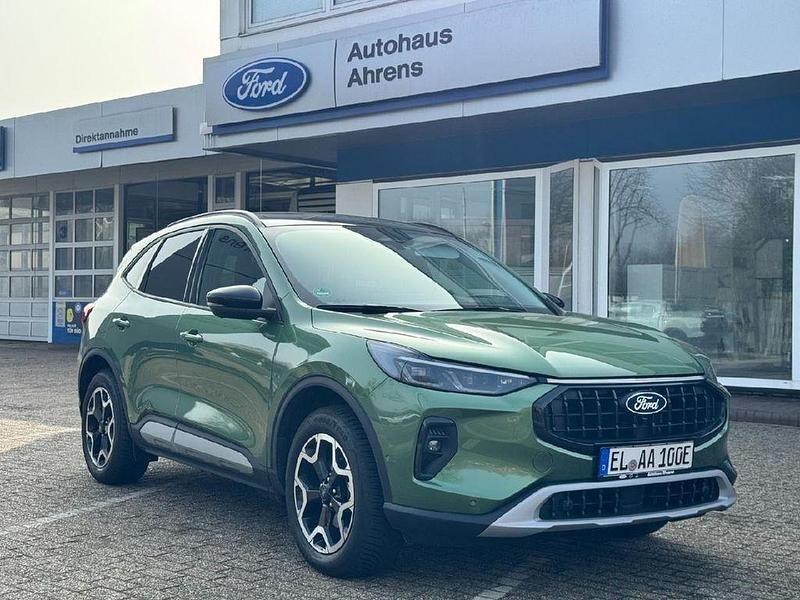 Gebraucht Ford Kuga Active X 242 PS (177 kW) 2025 Bursting green SUV