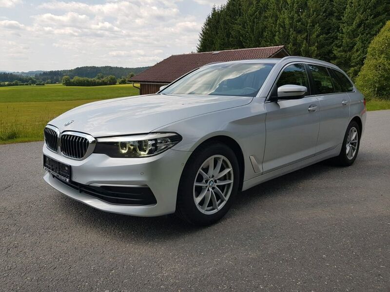 Silber Gebraucht 2017 BMW 530 Performance Kombi | 17.990 € (Superpreis) - Bild 1/4