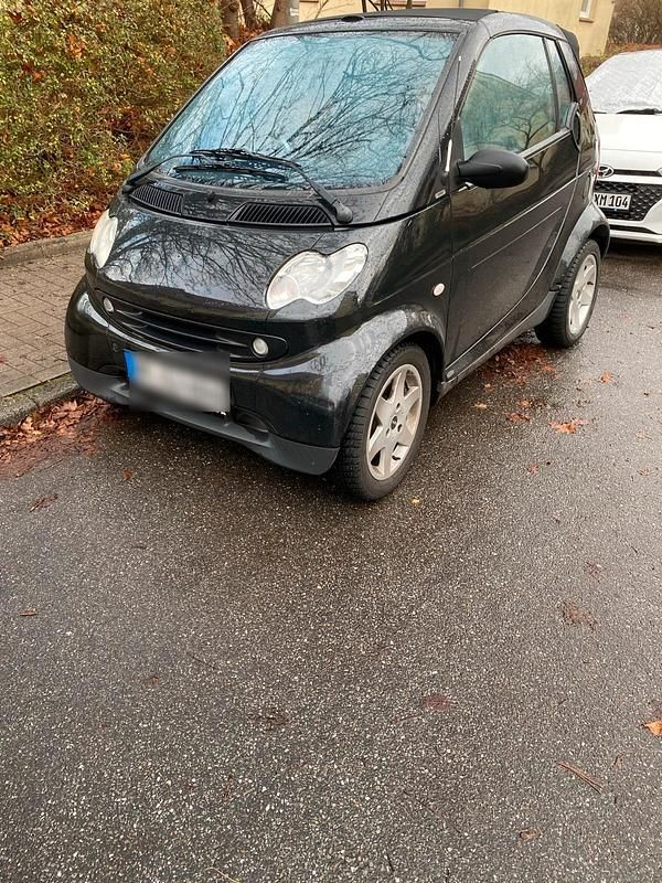 Schwarz Gebraucht 2002 Smart ForTwo Cabrio Cabrio | 950 € (Superpreis) - Bild 1/4