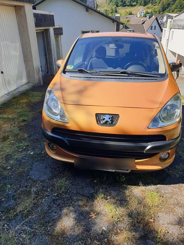 Orange Gebraucht 2006 Peugeot 1007 Kleinwagen | 1.400 € (Superpreis) - Bild 1/4