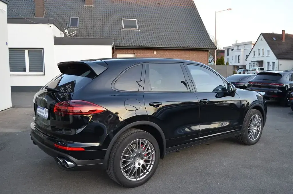 Gebraucht Porsche Cayenne Turbo 519 PS (381 kW) 2015 Schwarz SUV