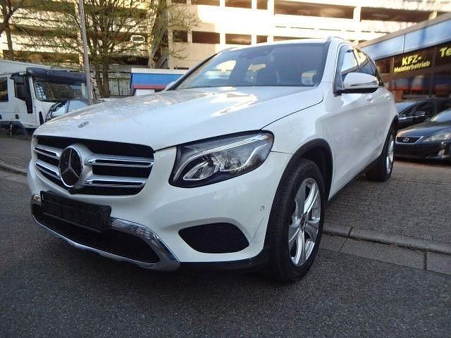 Gebraucht Mercedes GLC350 258 PS (189 kW) 2017 Weiß SUV