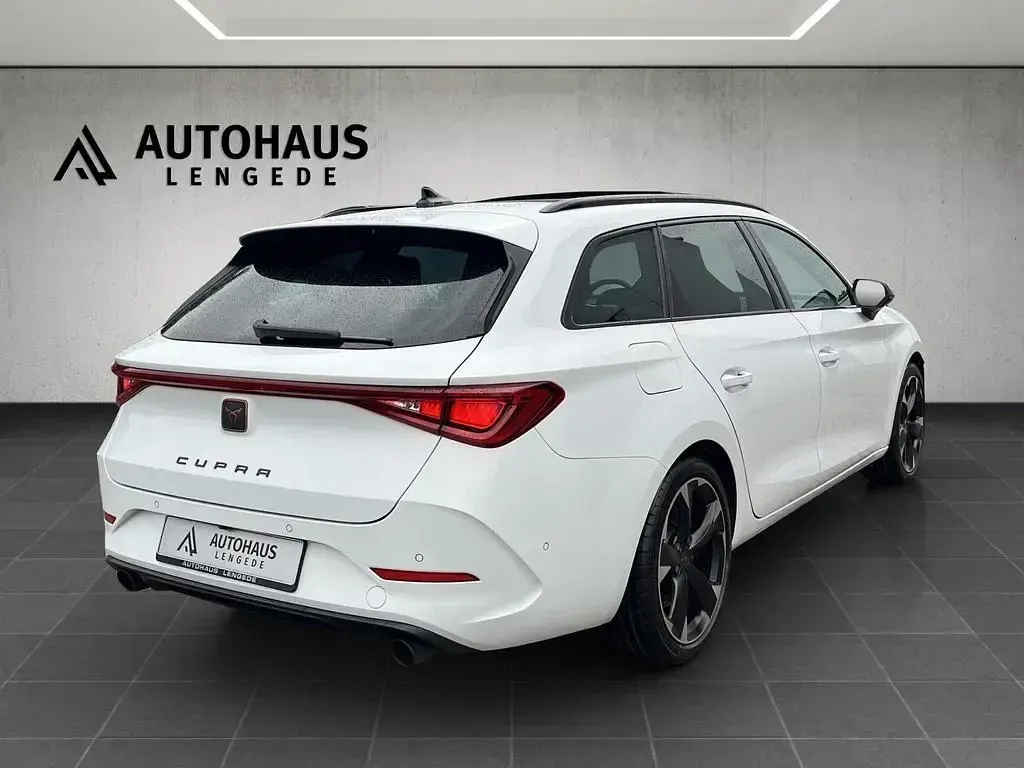 Gebraucht Cupra Leon 300 PS (220 kW) 2023 Weiß Limousine