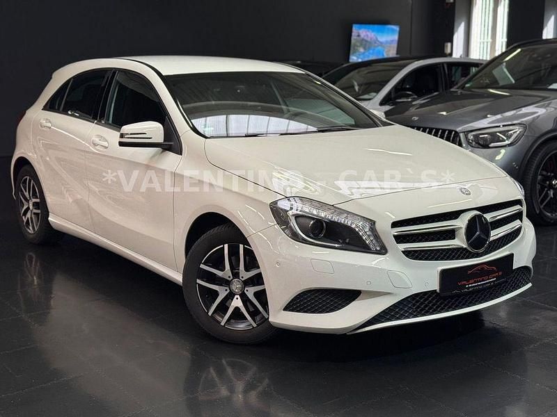Weiß Gebraucht 2015 Mercedes A180 Limousine | 17.499 € (Fairer Preis) - Bild 1/4