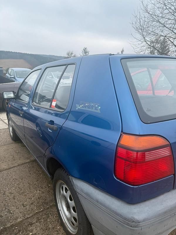 Gebraucht VW Golf III 59 PS (43 kW) 1995 Blau Kleinwagen