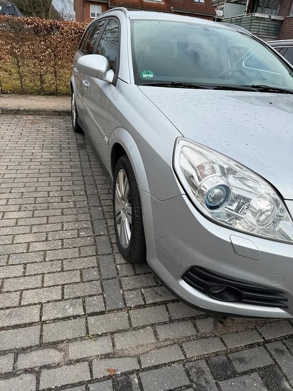 Gebraucht Opel Vectra 150 PS (110 kW) 2005 Silber Kombi