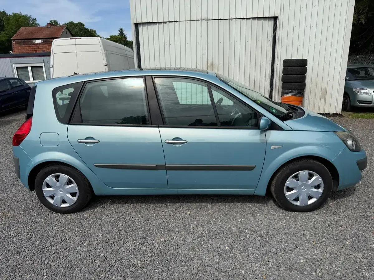 Gebraucht Renault Scénic III Avantage 111 PS (81 kW) 2009 Blau Van / Kleinbus
