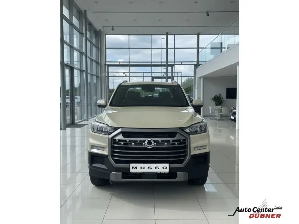 Neu KGM Musso 203 PS (149 kW) 2026 Beige Pickup