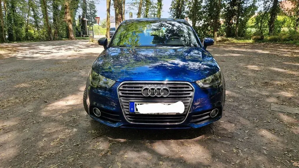 Gebraucht Audi A1 Sportback Ambition 86 PS (63 kW) 2014 Blau Kleinwagen