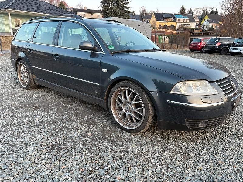 Gebraucht VW Passat 193 PS (141 kW) 2002 Grau Kombi