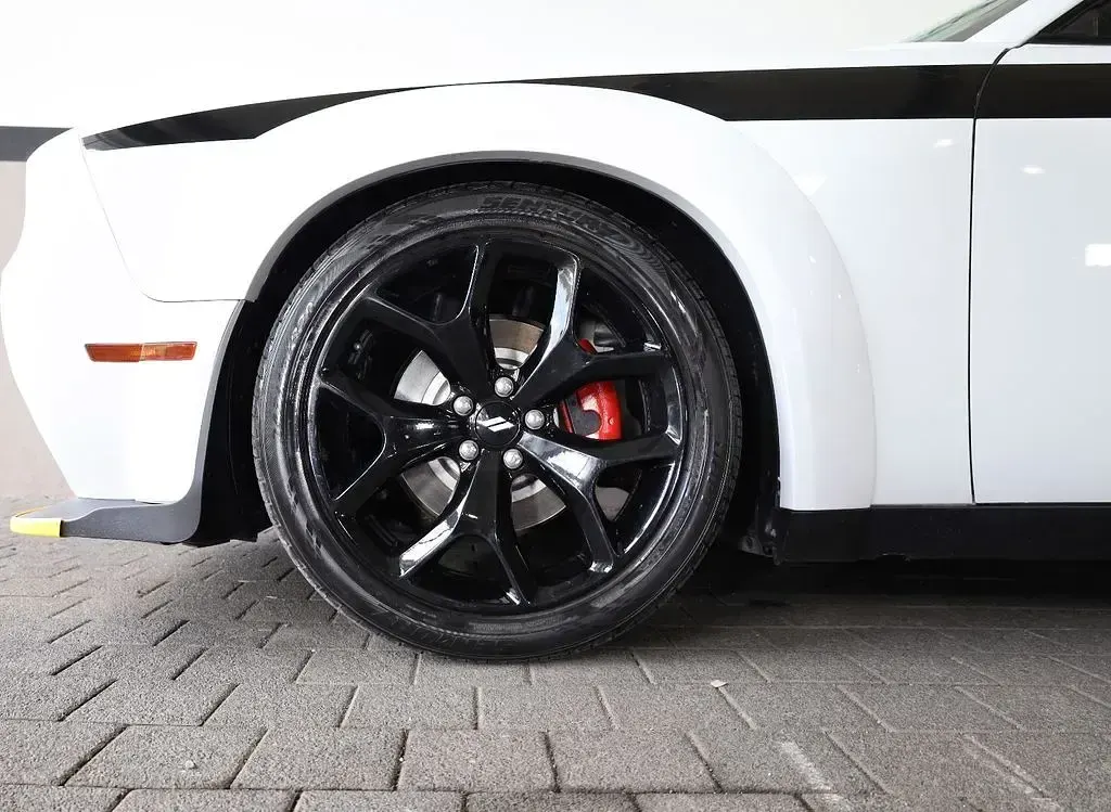 Gebraucht Dodge Challenger 377 PS (277 kW) 2019 White knuckle clearcoat Coupé