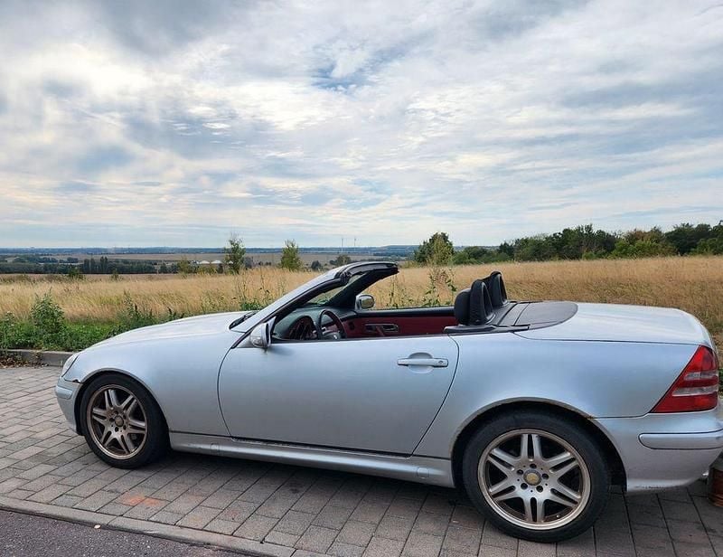 Silber Gebraucht 2001 Mercedes SLK200 Cabrio | 2.700 € (Superpreis) - Bild 1/4