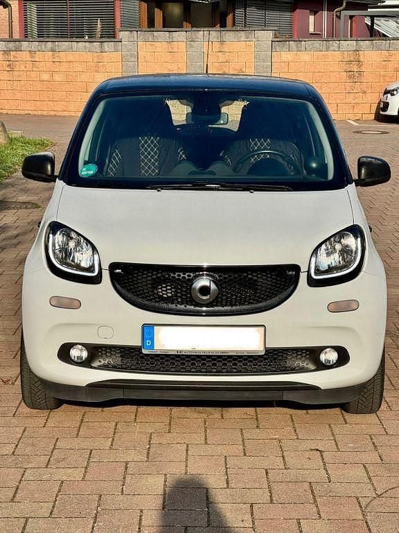 Weiß Gebraucht 2017 Smart ForFour Passion Kleinwagen | 7.300 € (Guter Preis) - Bild 1/4