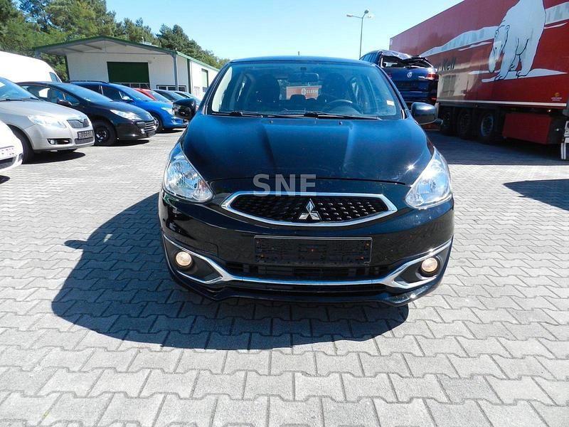 Gebraucht Mitsubishi Space Star Diamant Edition 71 PS (52 kW) 2020 Schwarz Kleinwagen