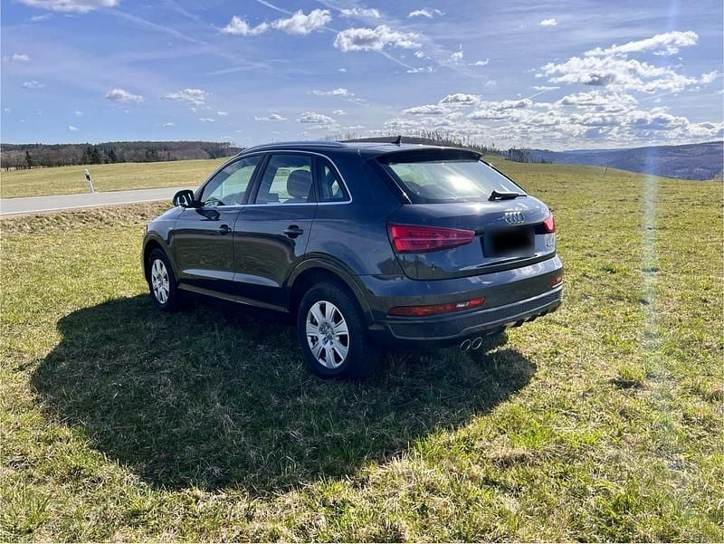 Second-hand Audi Q3 S-Line 180 CP (132 kW) 2018 Gri SUV