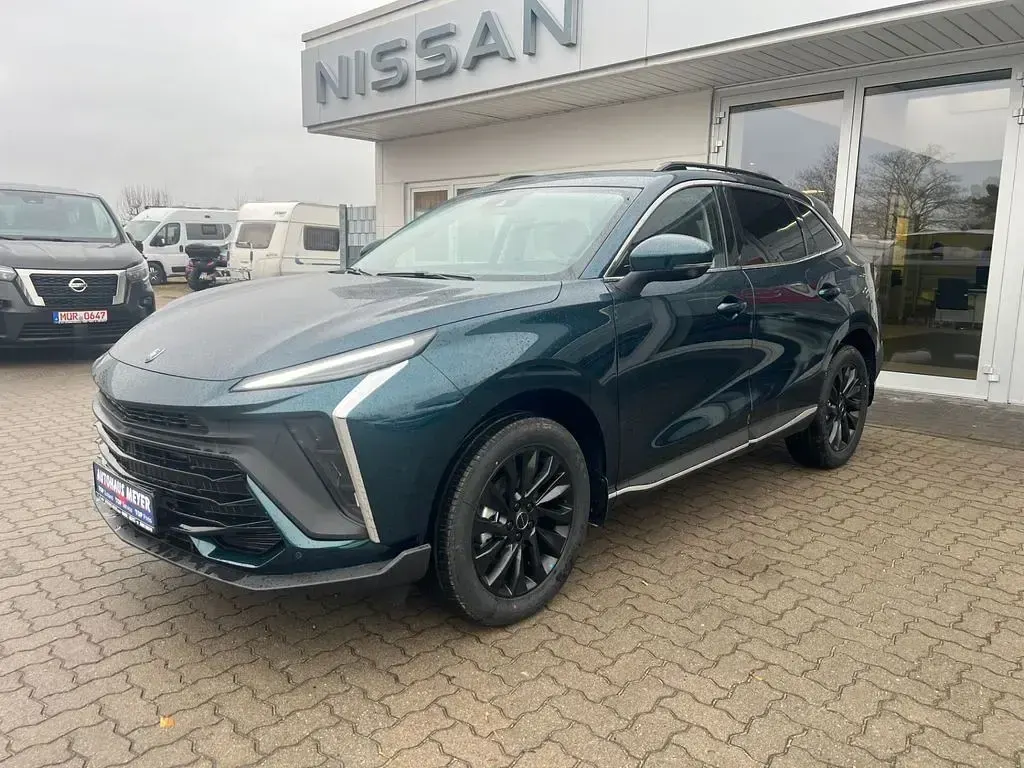 Neu DFSK Forthing 5 177 PS (130 kW) 2026 Grün SUV