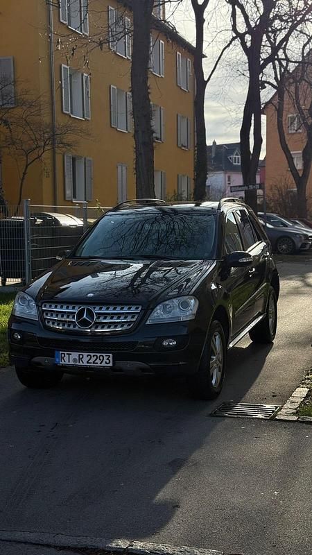 Gebraucht Mercedes ML320 2008 Schwarz SUV
