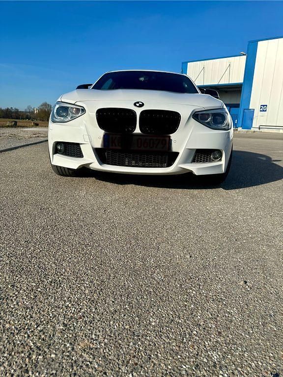 Weiß Gebraucht 2014 BMW 125 M Sport Kleinwagen | 14.000 € (Fairer Preis) - Bild 1/4