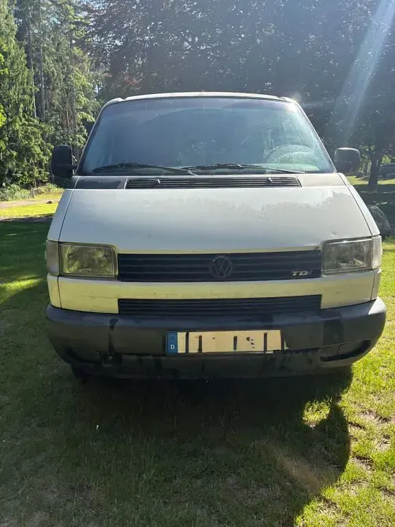 Gebraucht VW Caravelle 88 PS (64 kW) 2000 Weiß Van