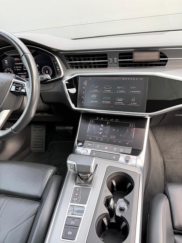 Gebraucht Audi A6 Ambiente 349 PS (256 kW) 2019 Beige Kombi