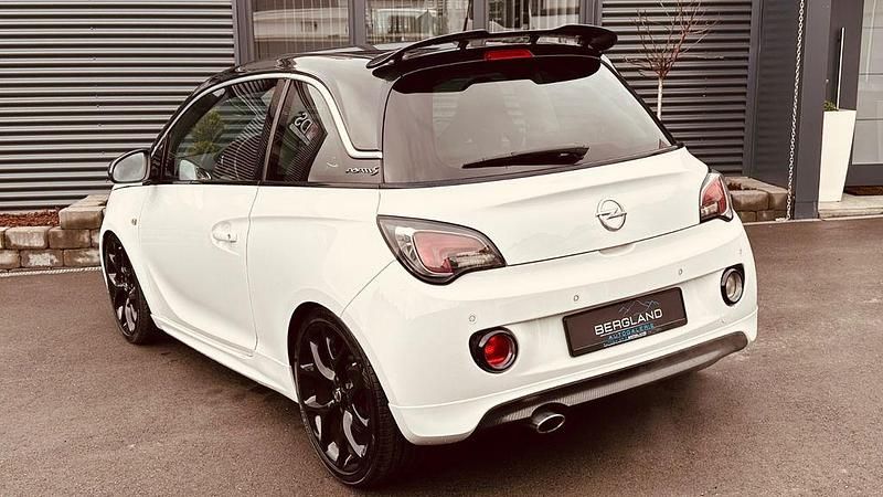 Gebraucht Opel Adam S 150 PS (110 kW) 2016 Weiß Kleinwagen