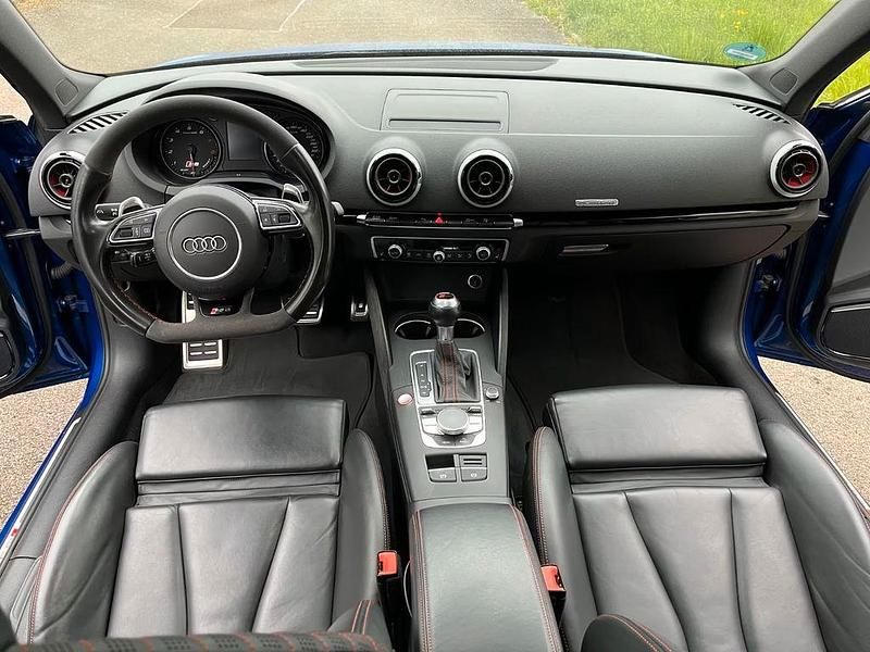 Gebraucht Audi RS3 Sport 367 PS (269 kW) 2015 Blau Limousine