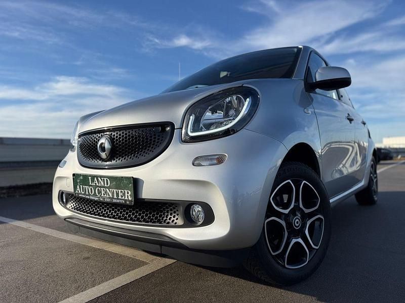 Gebraucht Smart ForFour 90 PS (66 kW) 2019 Silber Kleinwagen