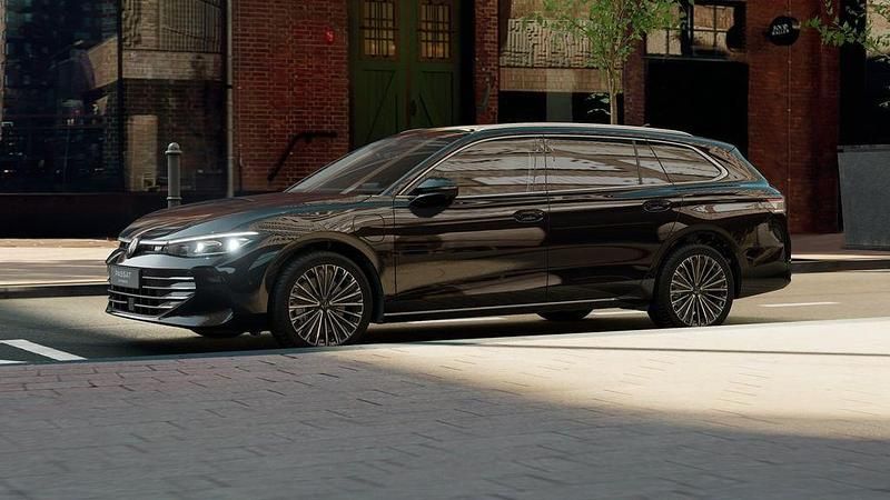 Gebraucht VW Passat Pro 272 PS (200 kW) 2025 Schwarz Kombi