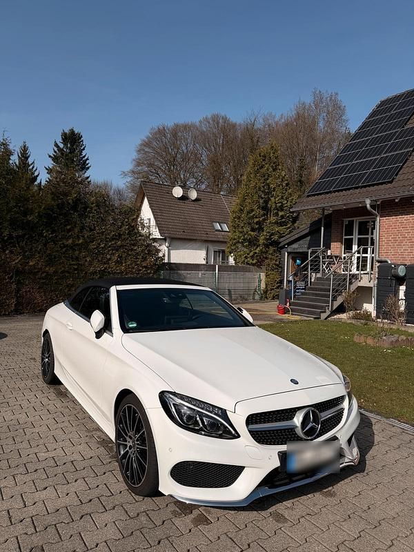 Gebraucht Mercedes C300 AMG line 245 PS (180 kW) 2017 Weiß Cabrio
