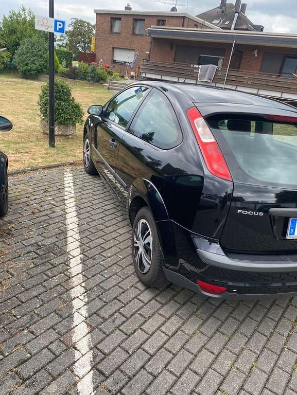 Gebraucht Ford Focus Cabriolet Trend 101 PS (74 kW) 2006 Schwarz Cabrio