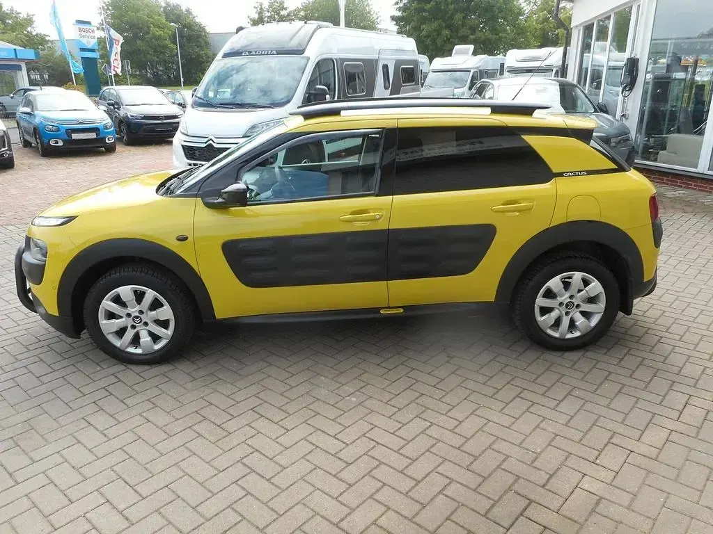 Usata Citroën C4 Shine 82 CV (60 kW) 2016 Giallo Berlina