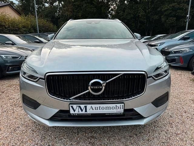 Gebraucht Volvo XC60 Momentum 250 PS (183 kW) 2019 Silber SUV