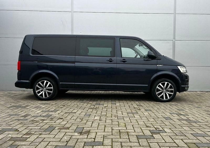 Blau Gebraucht 2018 VW T6 Van | 38.000 € (Teuer) - Bild 1/4