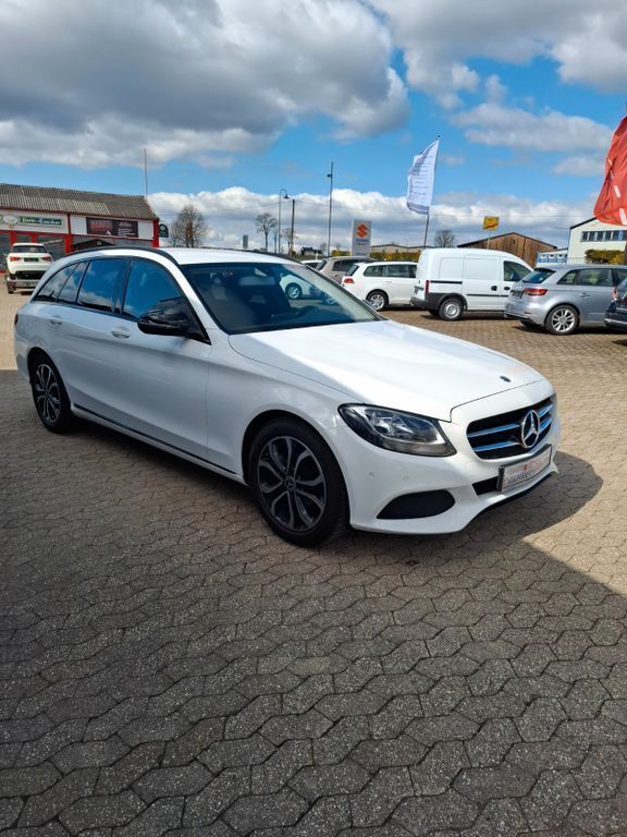 Gebraucht Mercedes C180 116 PS (85 kW) 2018 Weiß Kombi