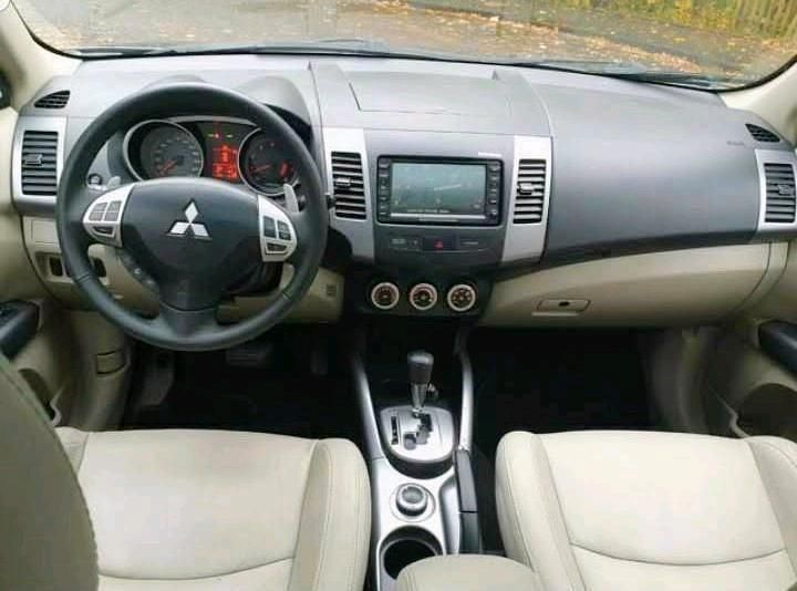 Gebraucht Mitsubishi Outlander 170 PS (125 kW) 2009 Grau SUV