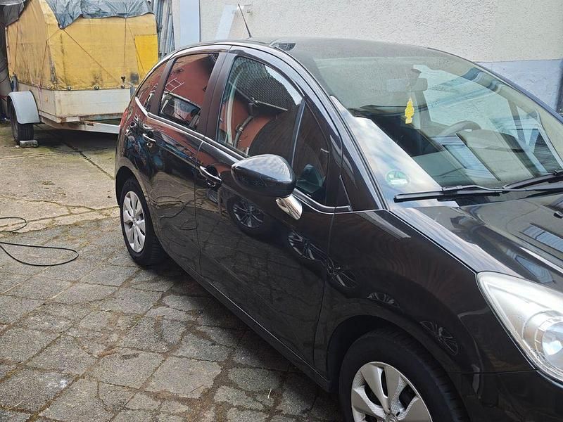 Gebraucht Citroën C3 Tendance 95 PS (69 kW) 2010 Schwarz Limousine