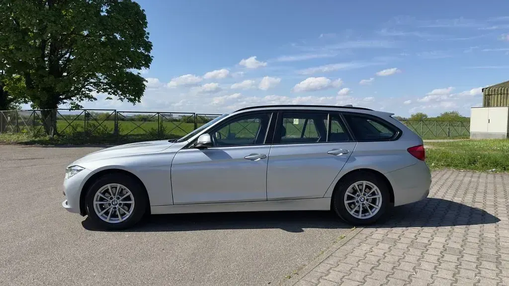 Gebraucht BMW 320 190 PS (139 kW) 2019 Silber Kombi