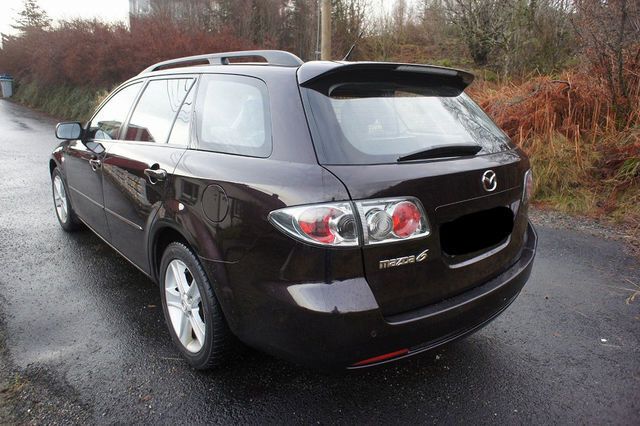 Gebraucht Mazda 6 Inclusive 121 PS (88 kW) 2007 Schwarz metallic Kombi