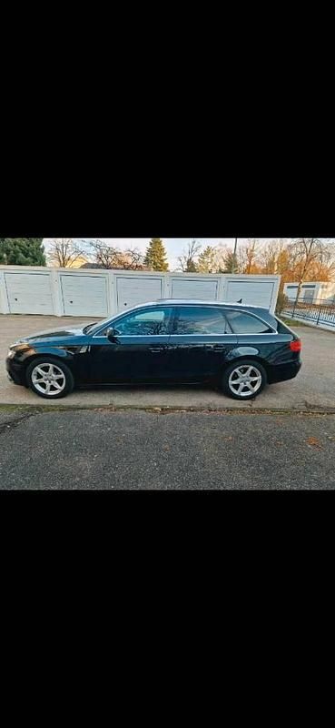 Gebraucht Audi A4 147 PS (108 kW) 2011 Schwarz Kombi