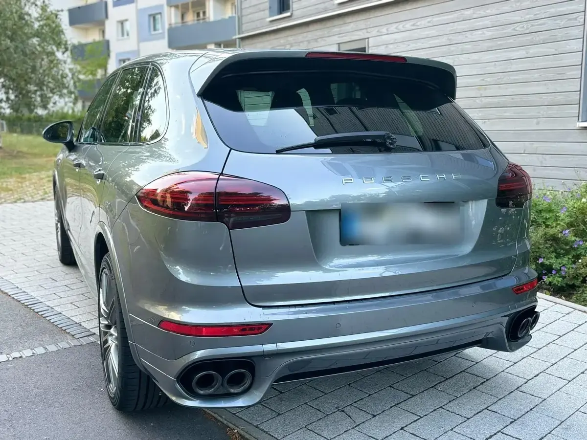 Gebraucht Porsche Cayenne Sport 385 PS (283 kW) 2016 Grau SUV