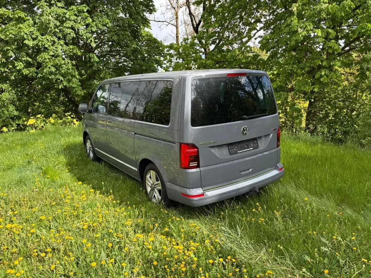 Occasion VW Multivan 150 ch (110 kW) 2022 Gris Monospace
