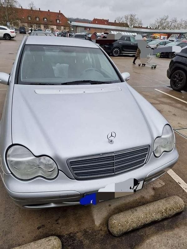 Gebraucht Mercedes C200 Classic 163 PS (119 kW) 2000 Silber Limousine