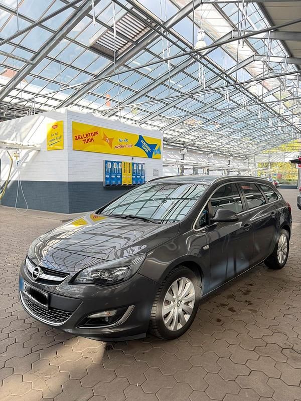 Gebraucht Opel Astra 110 PS (80 kW) 2016 Andere farben Kombi