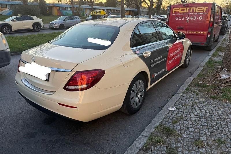 Gebraucht Mercedes E200 150 PS (110 kW) 2019 Beige Limousine