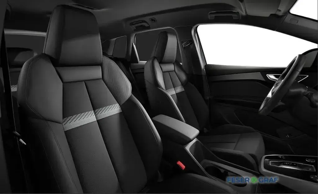 Second-hand Audi Q4 e-tron Ambiente 210 kW (286 CP) 2025 Gri SUV