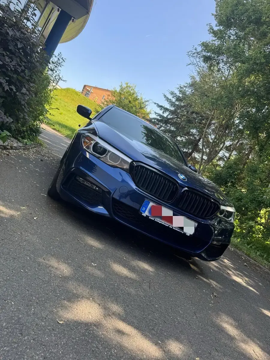 Gebraucht BMW 530 M Sport 252 PS (185 kW) 2018 Blau Kombi