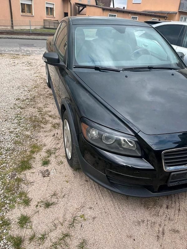 Schwarz Gebraucht 2010 Volvo C30 Kleinwagen | 1.800 € (Fairer Preis) - Bild 1/4